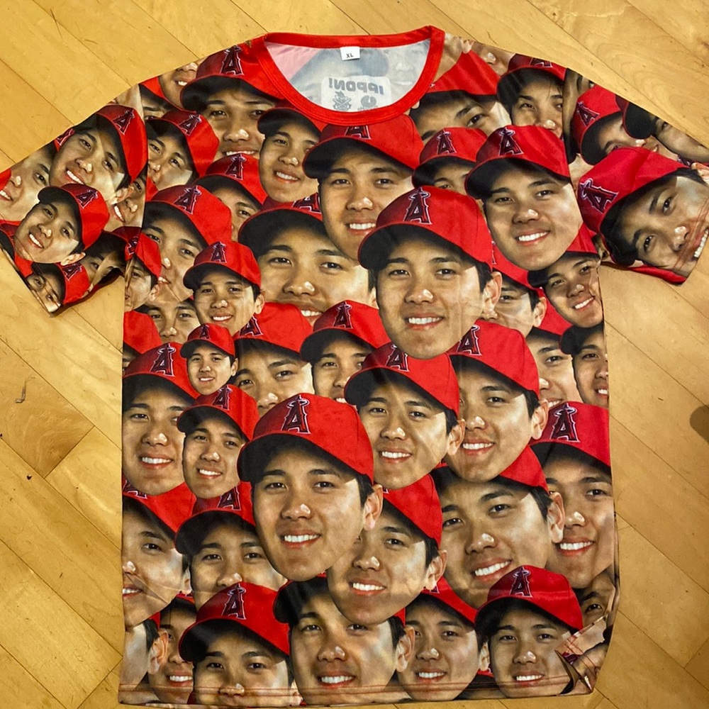 Ohtani XL shirt, fits more like a Large.